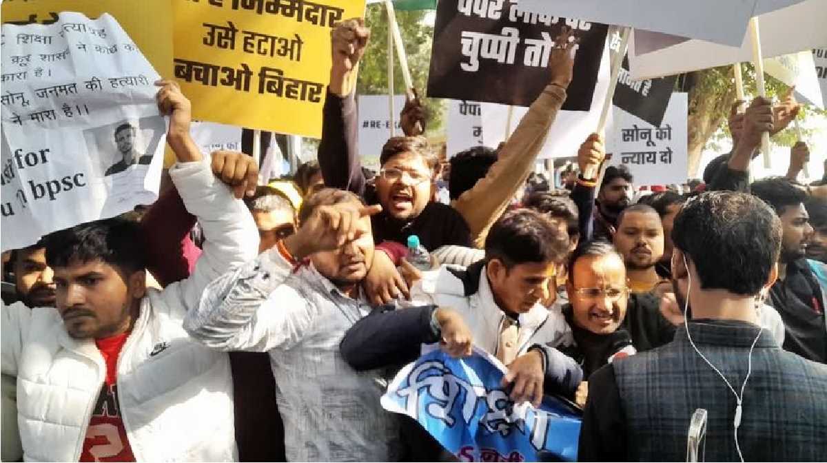 पटना : जिला प्रशासन की अनुमति नहीं मिलने के बावजूद बीपीएससी के अभ्यर्थी पहुंचे गांधी मैदान